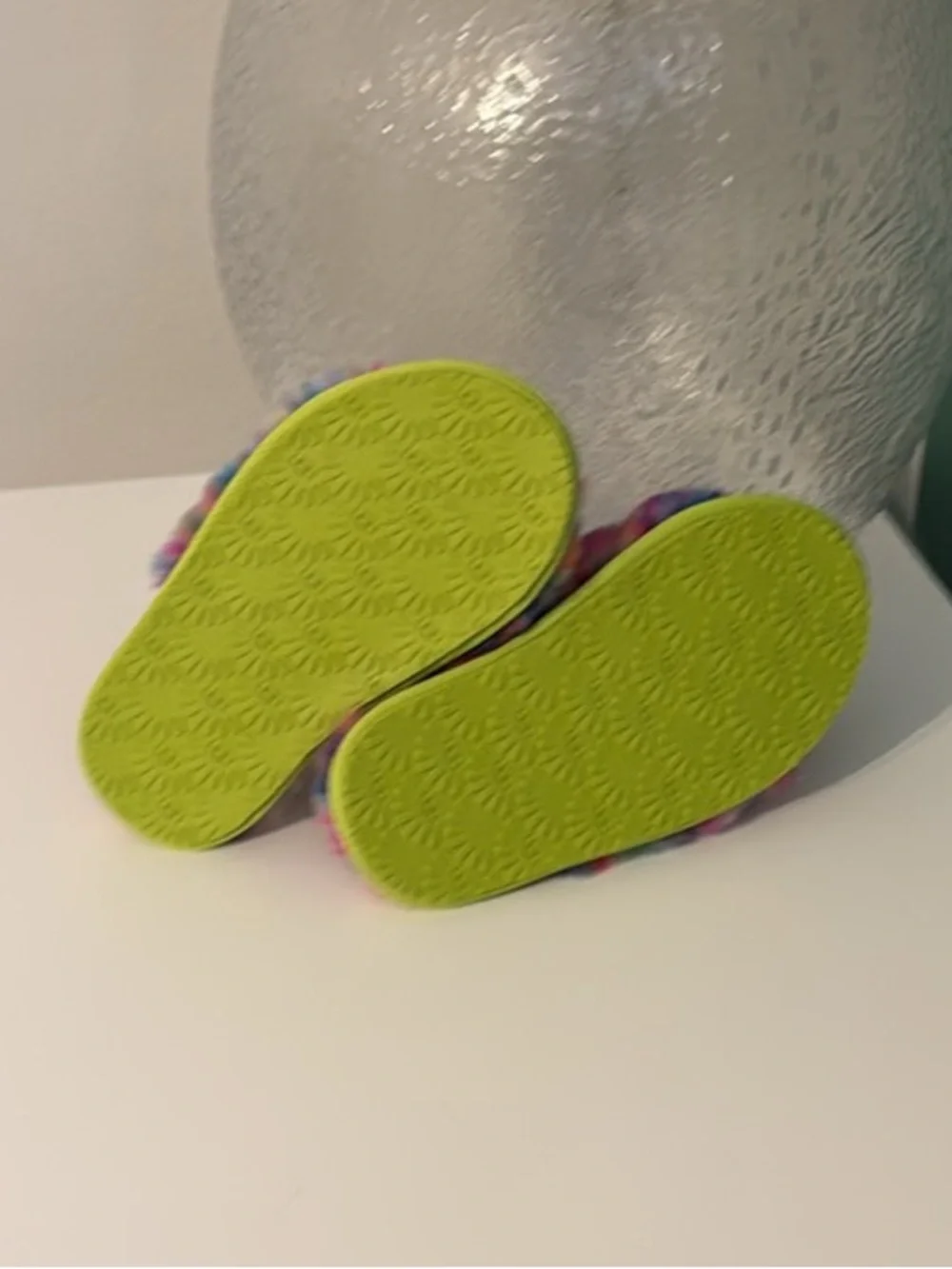 UGG Fluff Yeah Toddler Girls Slides Size 9 – Rainbow Tie Dye – New Without Tags